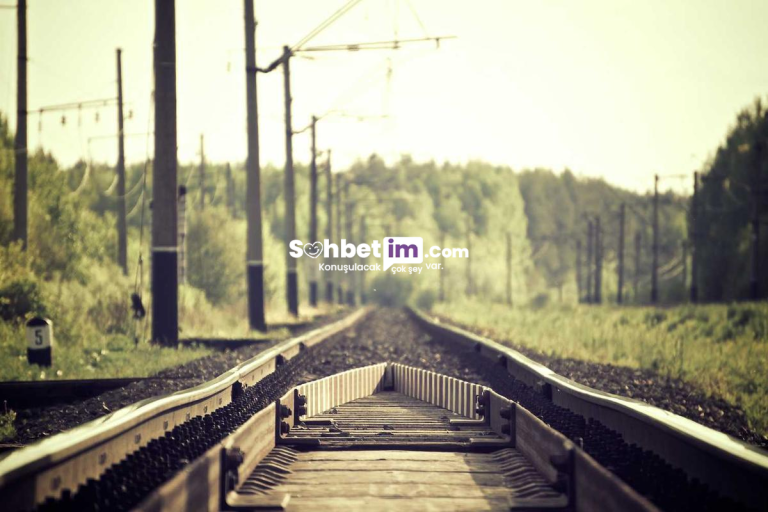 Kızlarla Sohbet Sitesi ve Mobil Chat Kanalları