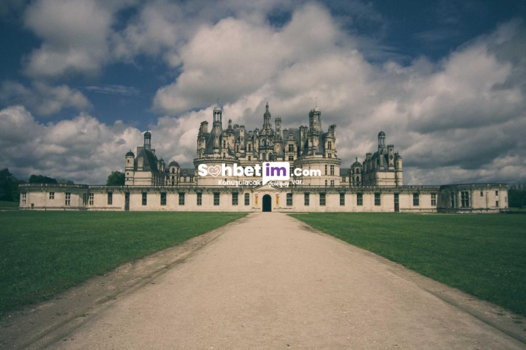 Siber Alem Chat Dünyası ve Sanal Sohbet Sayfası