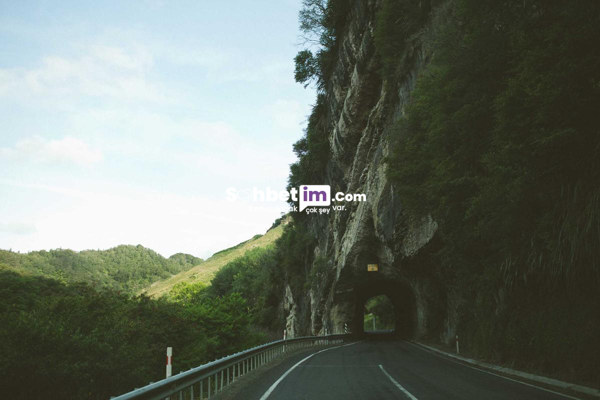 Chat Sitesi Odaları ve Mobil Sohbet Girişi