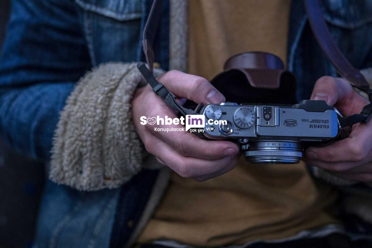 Online Chat Odası Üzerinden Sohbet Etmenin Keyfi